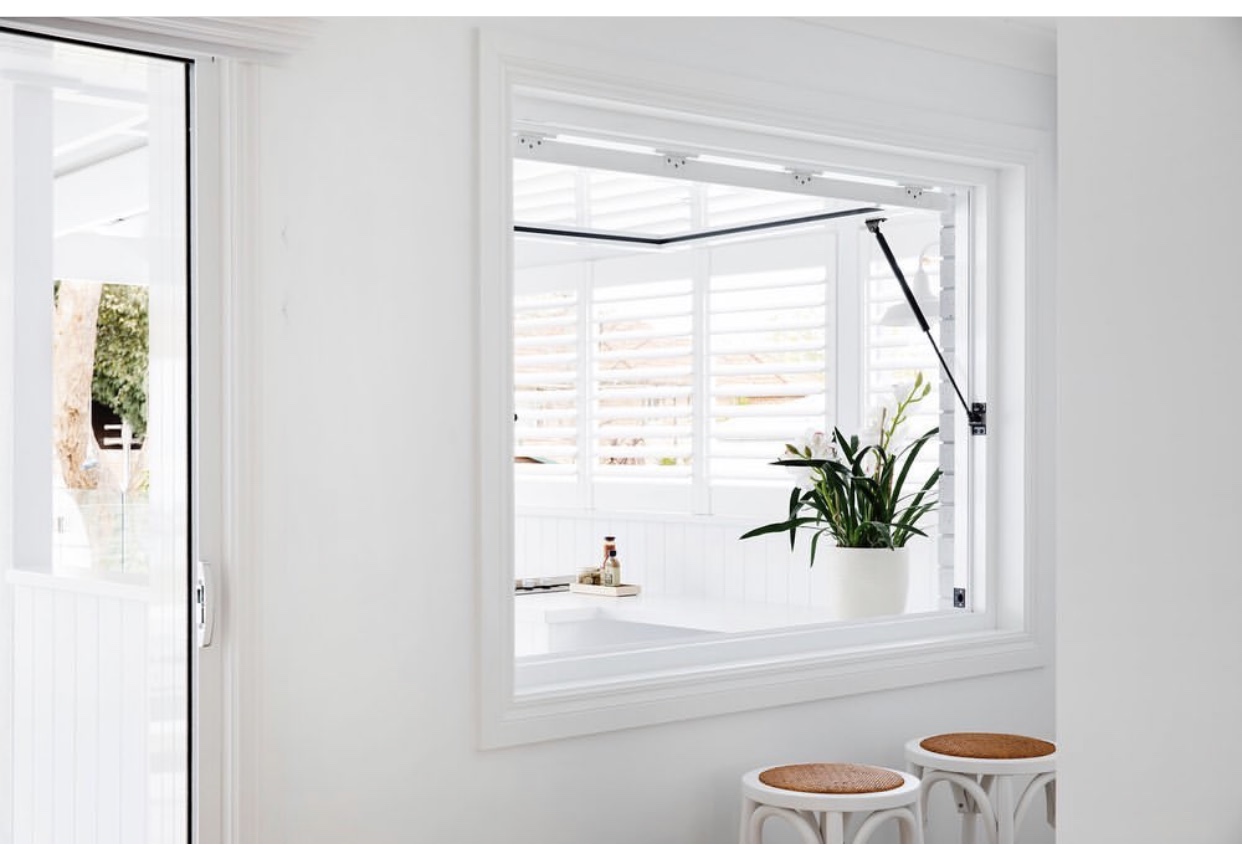 Gas Strut Window Hanlon Windows